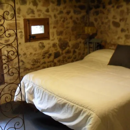 Vella 1 * Santa Pau